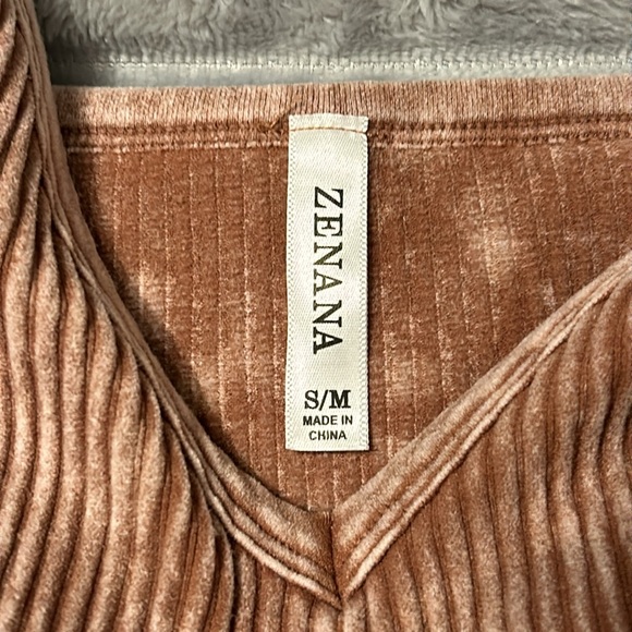 🤎NWOT Zenana Padded Ribbed Mineral Wash Crop Tank Top Sz S/M Nylon & Spandex - Picture 7 of 16